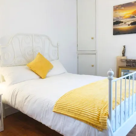 10 Seconds To Main Street! *