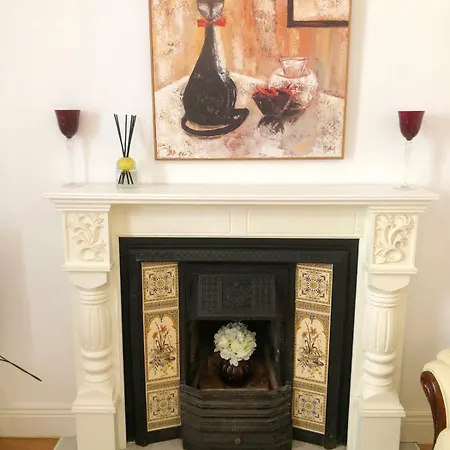 10 Seconds To Main Street!