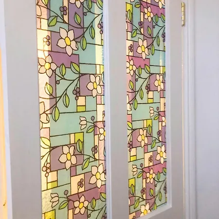 10 Seconds To Main Street! Wexford