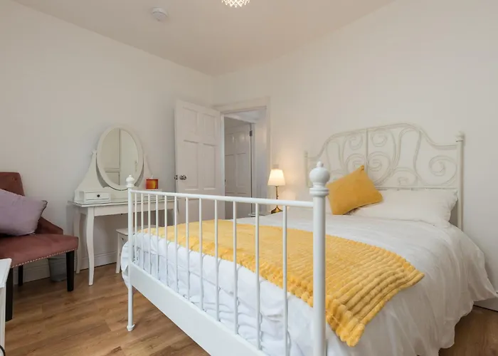 10 Seconds To Main Street! Nyaraló