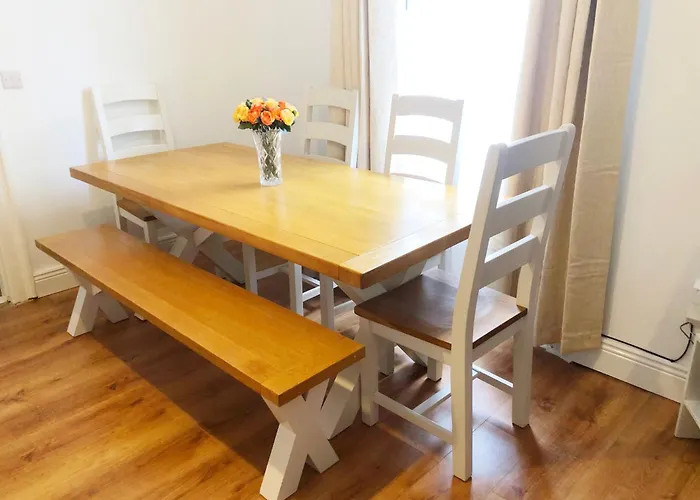 Nyaraló 10 Seconds To Main Street!