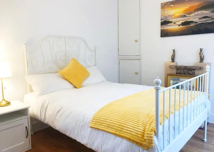 10 Seconds To Main Street! *