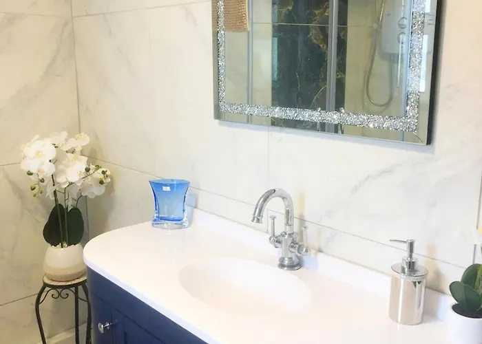 10 Seconds To Main Street! Nyaraló Wexford